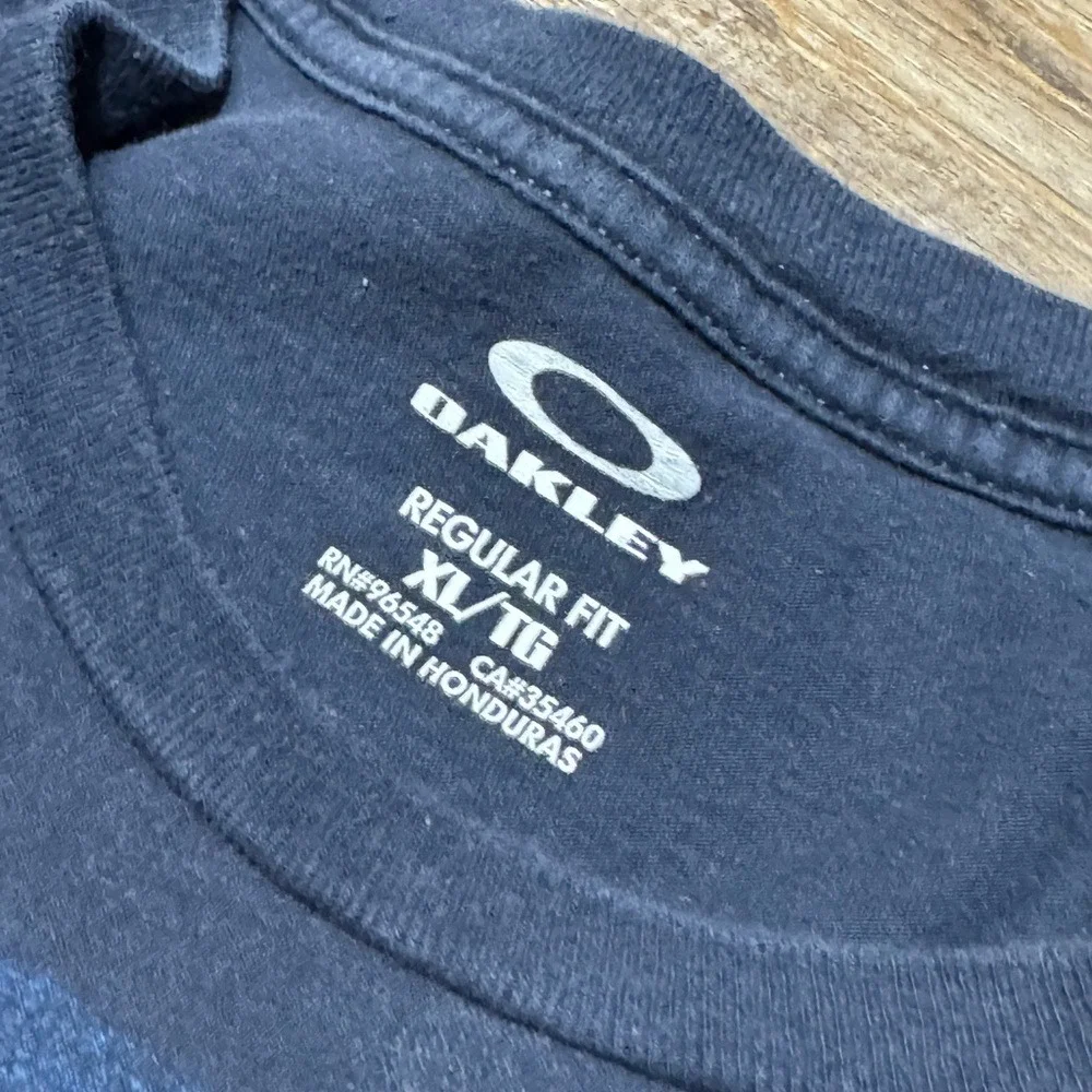 Y2K Oakley‎ T shirt